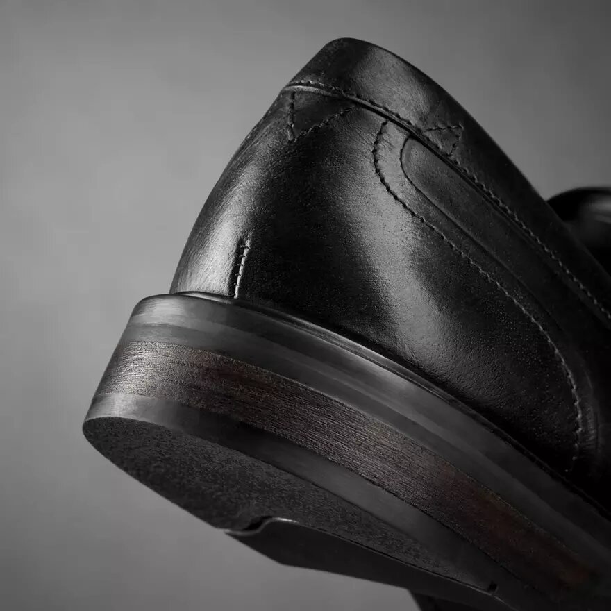 Ανδρικά δερμάτινα Loafers Aldwin Step σε μαύρο χρώμα Ανδρικά δερμάτινα Loafers Aldwin Step σε μαύρο χρώμα