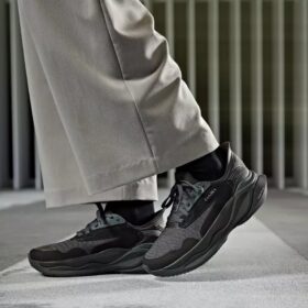 Γυναικεία αθλητικά παπούτσια Pace Walk σε μαύρο χρώμα