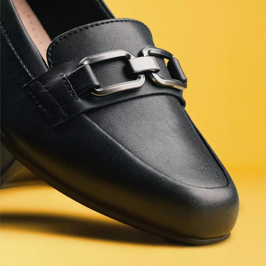 Γυναικεία δερμάτινα Loafers Juliet Echo σε μαύρο χρώμα Γυναικεία δερμάτινα Loafers Juliet Echo σε μαύρο χρώμα