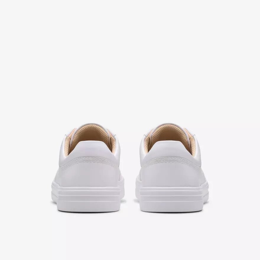 Γυναικεία λευκά δερμάτινα Sneakers Makea Court Γυναικεία λευκά δερμάτινα Sneakers Makea Court