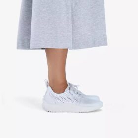Γυναικεία λευκά δερμάτινα Sneakers Solevana Style Γυναικεία λευκά δερμάτινα Sneakers Solevana Style
