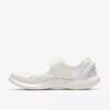 Γυναικεία λευκά Sneakers Solevana με λουράκι