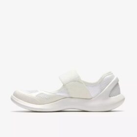 Γυναικεία λευκά Sneakers Solevana με λουράκι