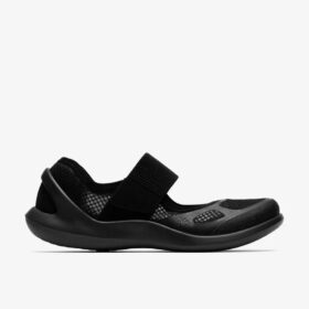 Γυναικεία μαύρα πάνινα Sneakers Solevana με λουράκι