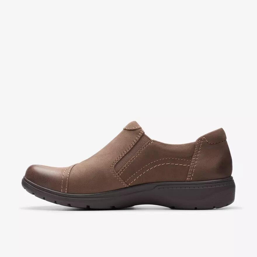 Γυναικεία παπούτσια Carleigh Ray Slip-ons από νουμπάκ σε χρώμα ταούπε Γυναικεία παπούτσια Carleigh Ray Slip-ons από νουμπάκ σε χρώμα ταούπε