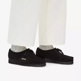 Γυναικεία παπούτσια Wallabee™ από μαύρο σουέτ Γυναικεία παπούτσια Wallabee™ από μαύρο σουέτ