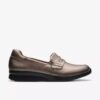 Γυναικεία Slip-ons Ellowyn Penny σε μεταλλικό χρώμα μπρούντζου Γυναικεία Slip-ons Ellowyn Penny σε μεταλλικό χρώμα μπρούντζου