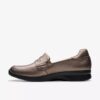 Γυναικεία Slip-ons Ellowyn Penny σε μεταλλικό χρώμα μπρούντζου Γυναικεία Slip-ons Ellowyn Penny σε μεταλλικό χρώμα μπρούντζου