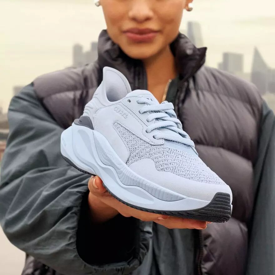 Γυναικεία Sneakers Περιπάτου σε ανοιχτό μπλε χρώμα Γυναικεία Sneakers Περιπάτου σε ανοιχτό μπλε χρώμα