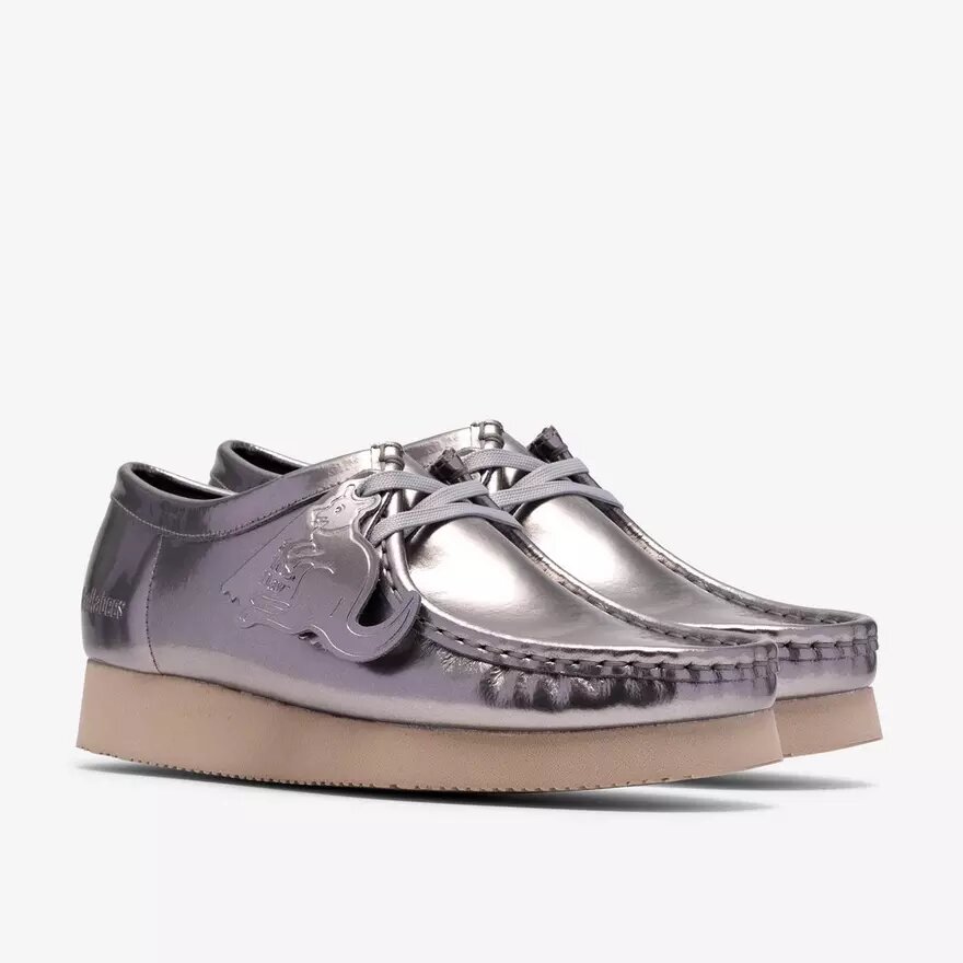 Γυναικεία Wallabee 2604 Wallabees από ασημί λουστρίνι Γυναικεία Wallabee 2604 Wallabees από ασημί λουστρίνι