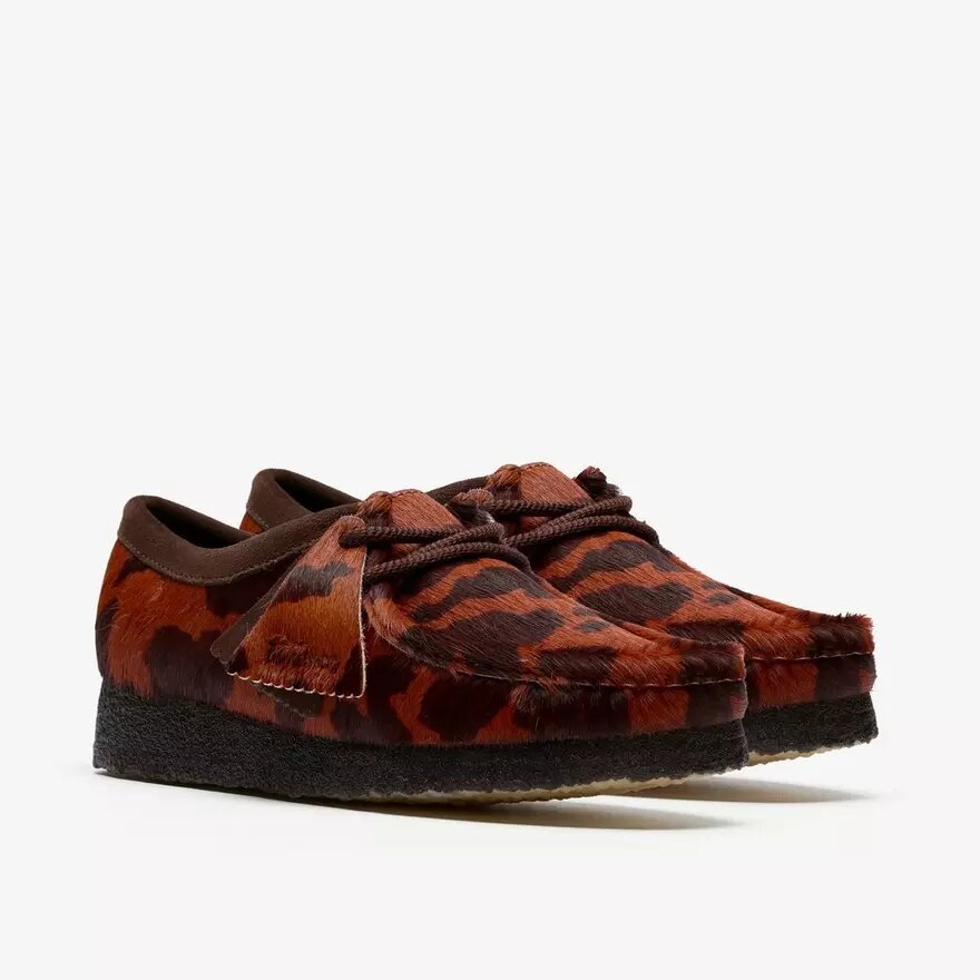 Γυναικεία Wallabee. Καφέ Wallabees με μοτίβο αγελάδας Γυναικεία Wallabee. Καφέ Wallabees με μοτίβο αγελάδας