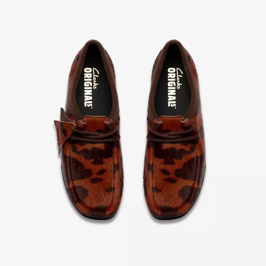 Γυναικεία Wallabee. Καφέ Wallabees με μοτίβο αγελάδας Γυναικεία Wallabee. Καφέ Wallabees με μοτίβο αγελάδας