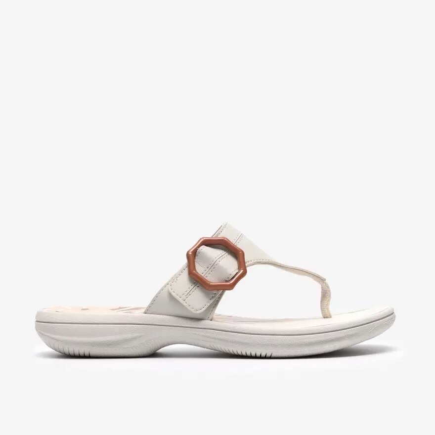 Γυναικείες σαγιονάρες Breeze Cove σε χρώμα off white Γυναικείες σαγιονάρες Breeze Cove σε χρώμα off white