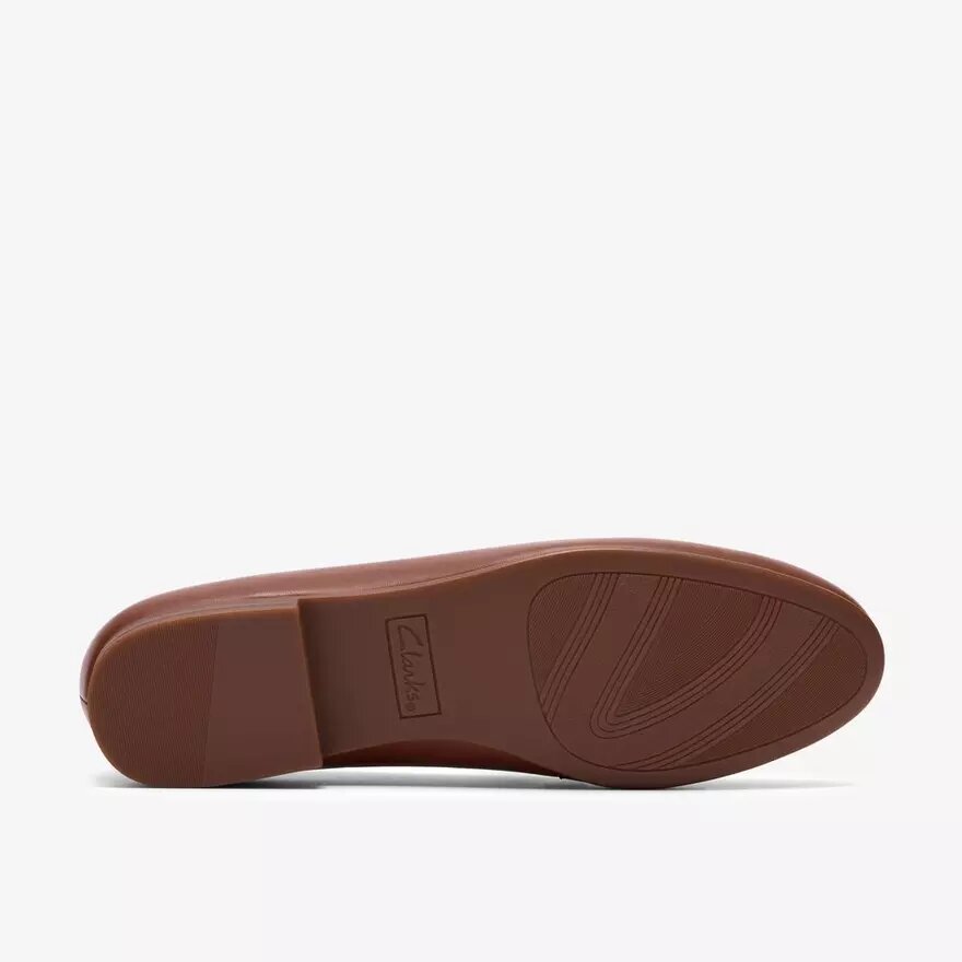 Γυναικείο δερμάτινο loafer Tamna Iris σε χρώμα μπεζ Γυναικείο δερμάτινο loafer Tamna Iris σε χρώμα μπεζ