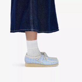 Γυναικείο Wallabee με μπλε καρό μοτίβο Gingham Γυναικείο Wallabee με μπλε καρό μοτίβο Gingham