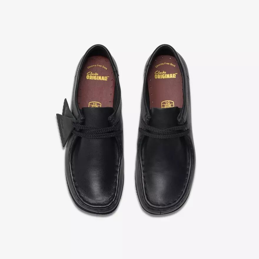 Παιδικά δερμάτινα παπούτσια Wallabee™ Older σε μαύρο χρώμα Παιδικά δερμάτινα παπούτσια Wallabee™ Older σε μαύρο χρώμα